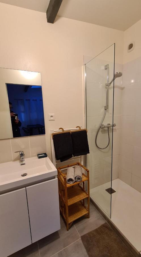 Charmant Logement Avec Parking Apartment Orvault Luaran gambar