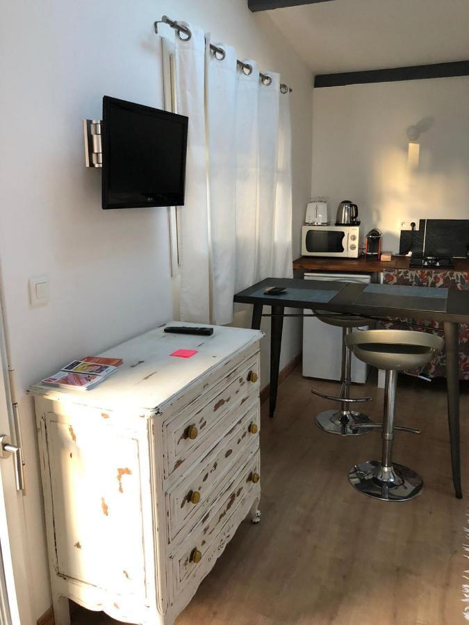 Charmant Logement Avec Parking Apartment Orvault Luaran gambar