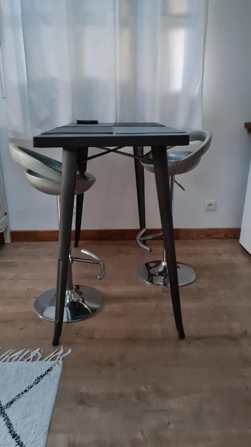 Charmant Logement Avec Parking Apartment Orvault Luaran gambar