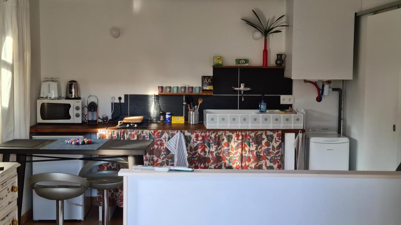 Charmant Logement Avec Parking Apartment Orvault Luaran gambar