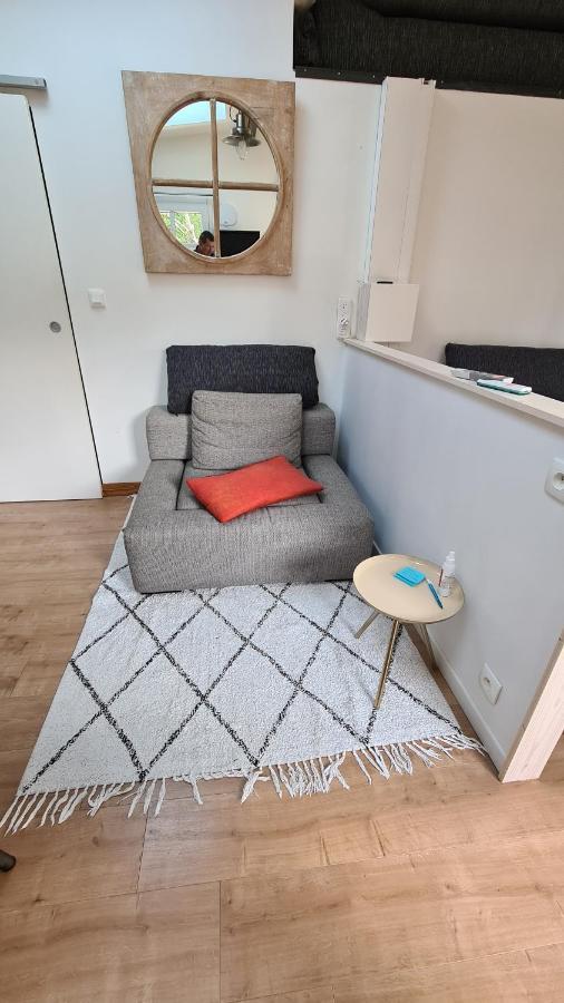 Charmant Logement Avec Parking Apartment Orvault Luaran gambar