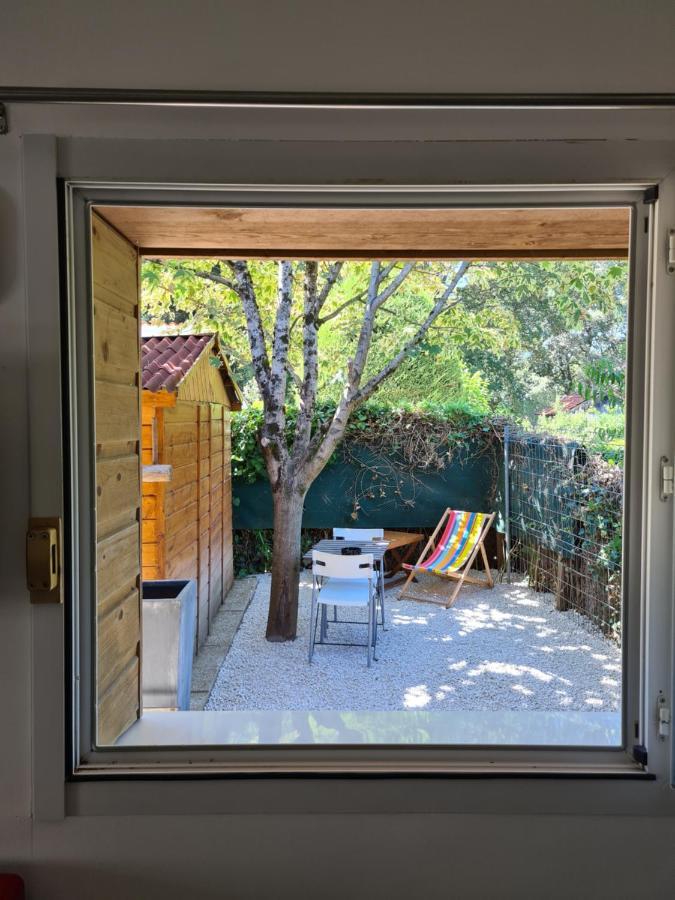 Charmant Logement Avec Parking Apartment Orvault Luaran gambar