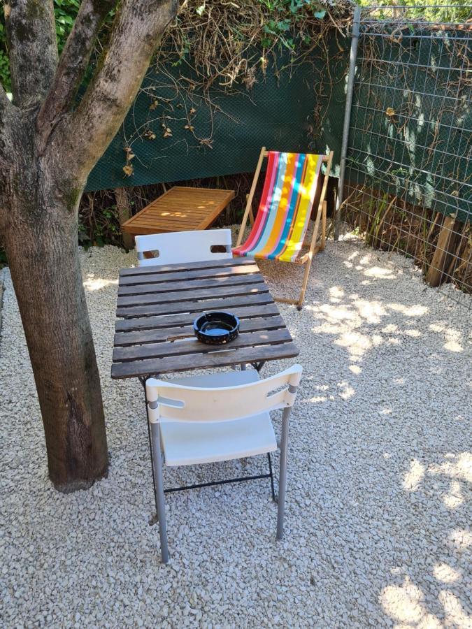 Charmant Logement Avec Parking Apartment Orvault Luaran gambar